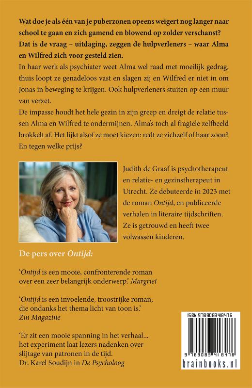 Achterkant van Alma