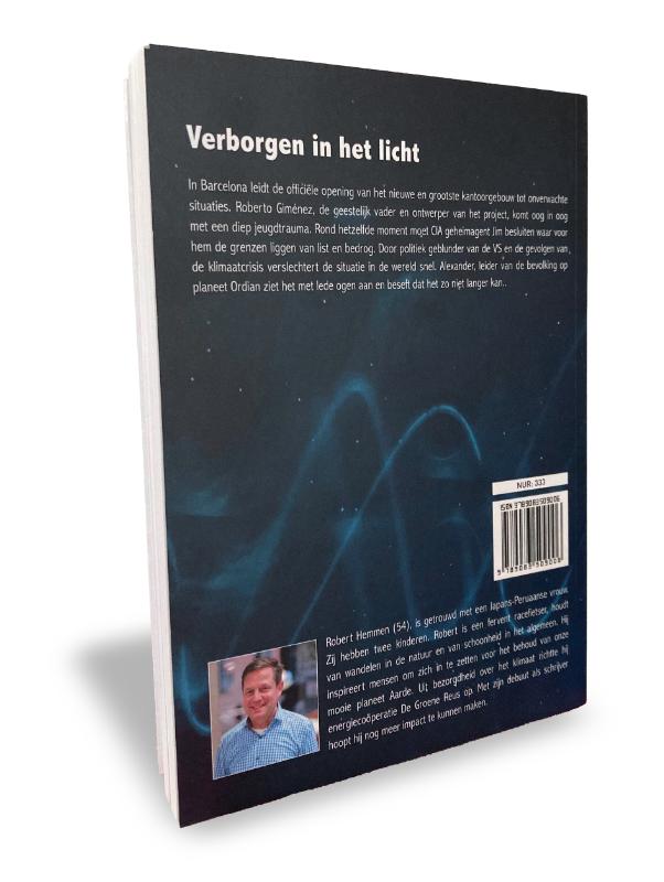 Achterkant van Verborgen in het licht