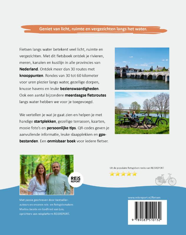 Achterkant van Fietsen langs het water in Nederland