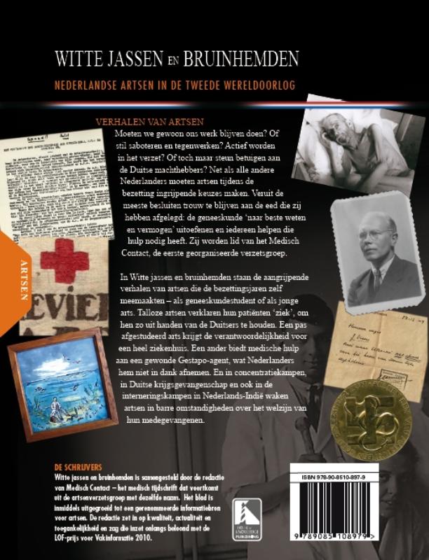 Achterkant van Witte Jassen & Bruinhemden