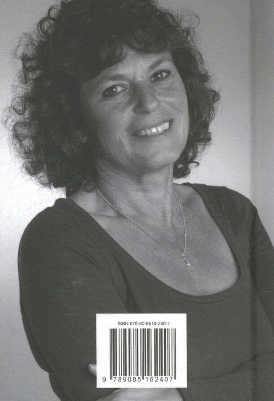 Achterkant van Kulwa en Doto