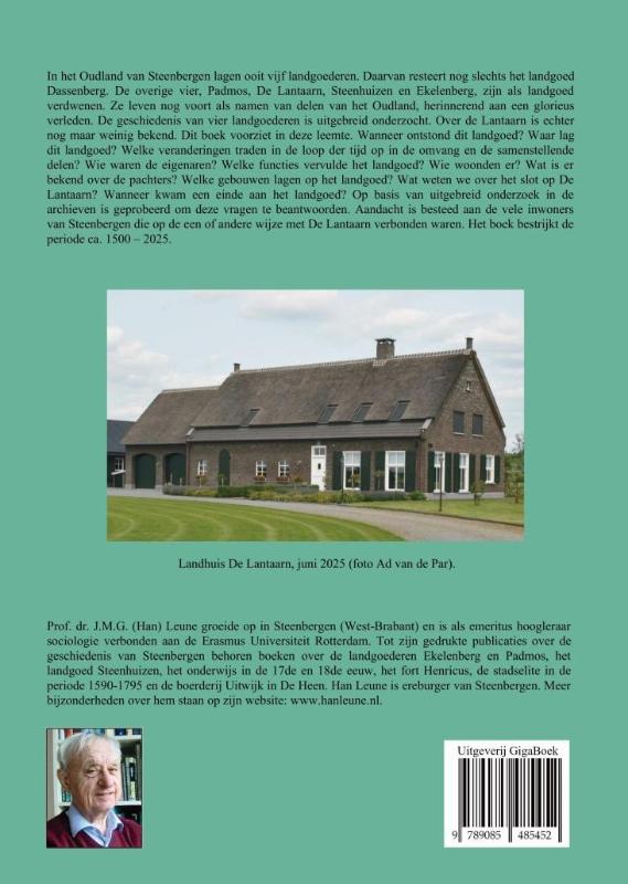 Achterkant van Het landgoed De Lantaarn in Steenbergen