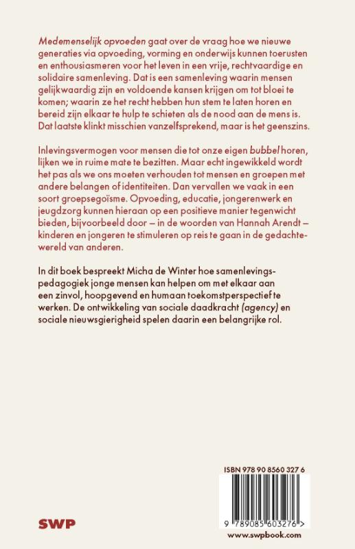 Achterkant van Medemenselijk opvoeden