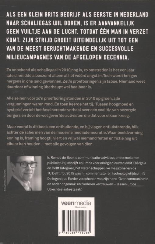 Achterkant van Tussen hoogmoed en hysterie