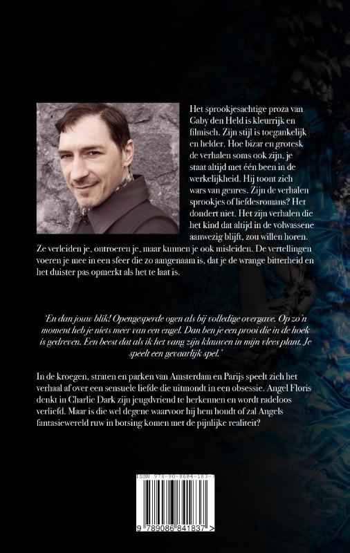 Achterkant van Charlie Dark