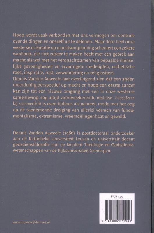 Achterkant van Filosoferen bij schemerlicht