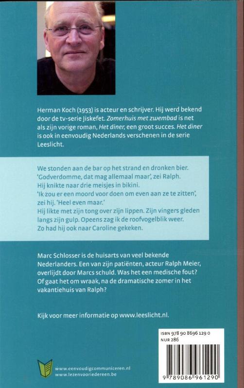 Achterkant van Zomerhuis met zwembad