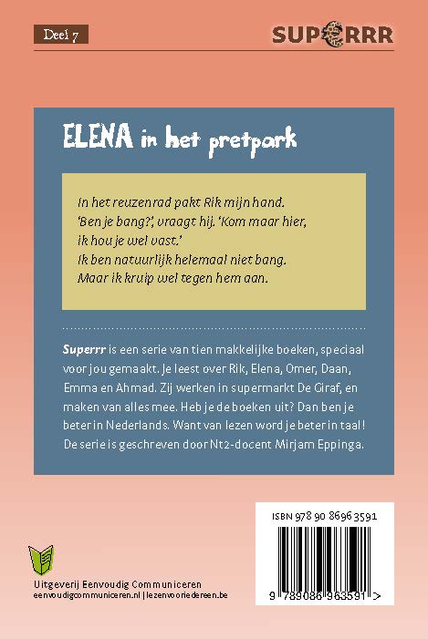Achterkant van Elena in het pretpark