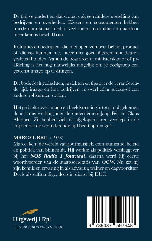Achterkant van Door de mist