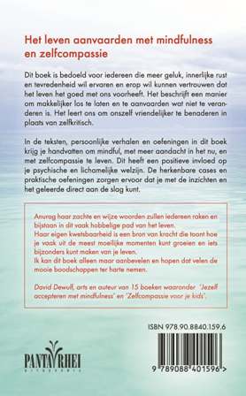 Achterkant van Het leven aanvaarden met mindfulness en zelfcompassie