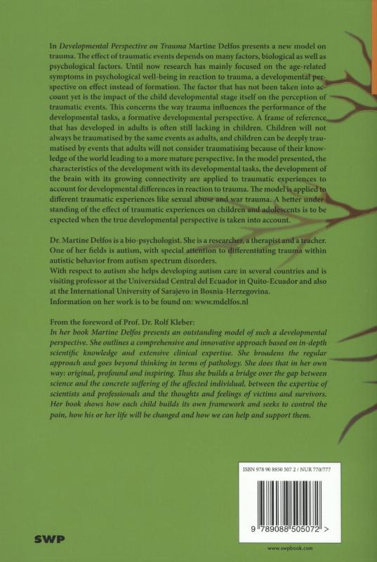 Achterkant van Developmental perspective on trauma