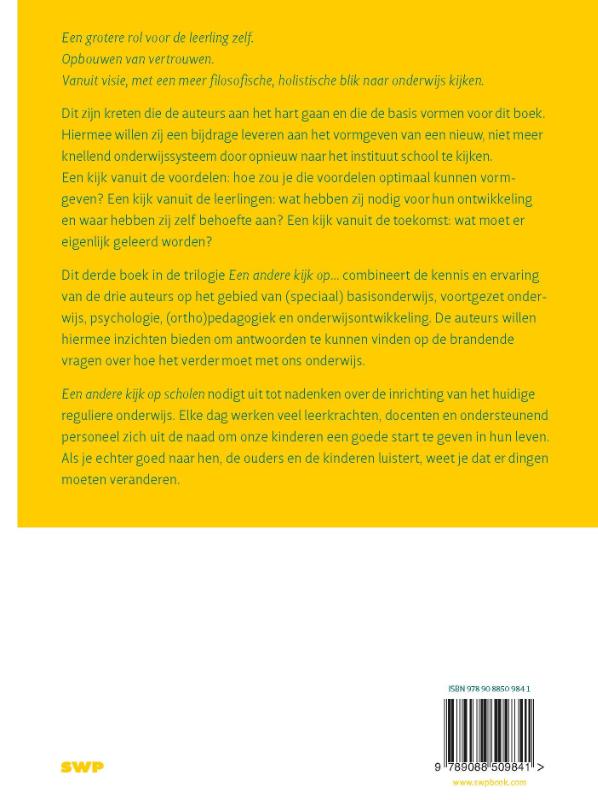 Achterkant van Een andere kijk op scholen