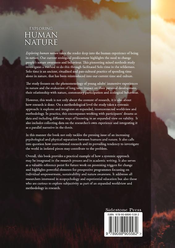 Achterkant van Exploring human nature