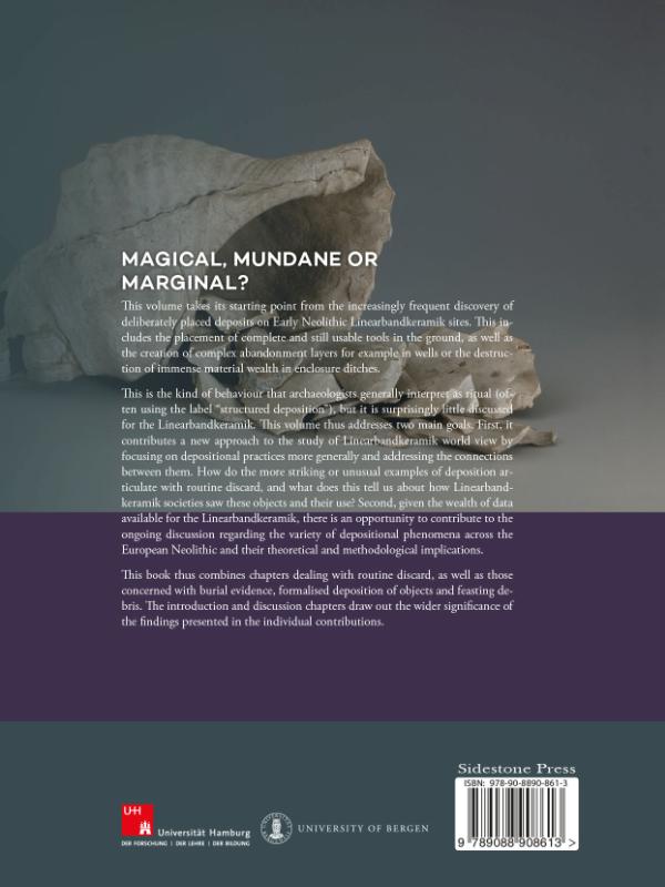 Achterkant van Magical, mundane or marginal?