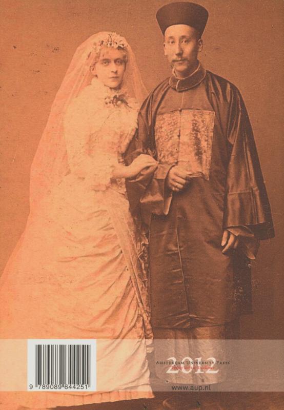 Achterkant van A true history full of romance
