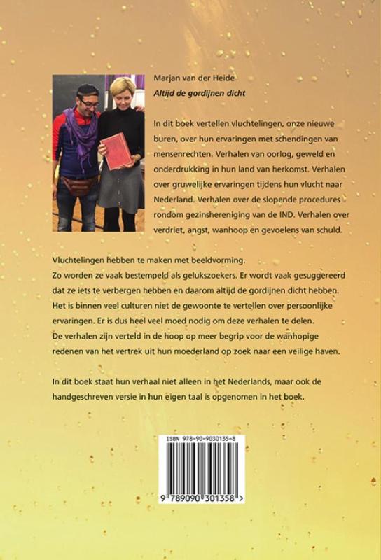 Achterkant van Altijd de gordijnen dicht