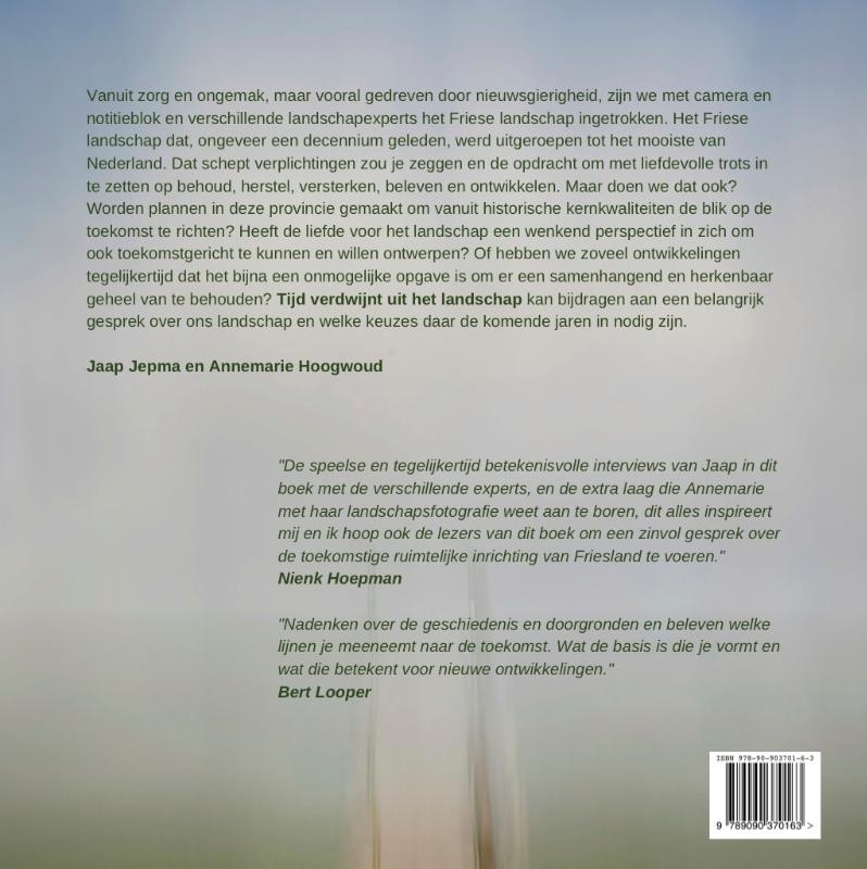 Achterkant van Tijd verdwijnt uit het landschap