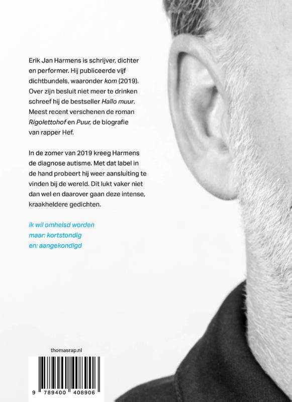 Achterkant van de man die blauw werd