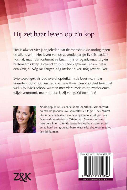 Achterkant van The Darkest Star
