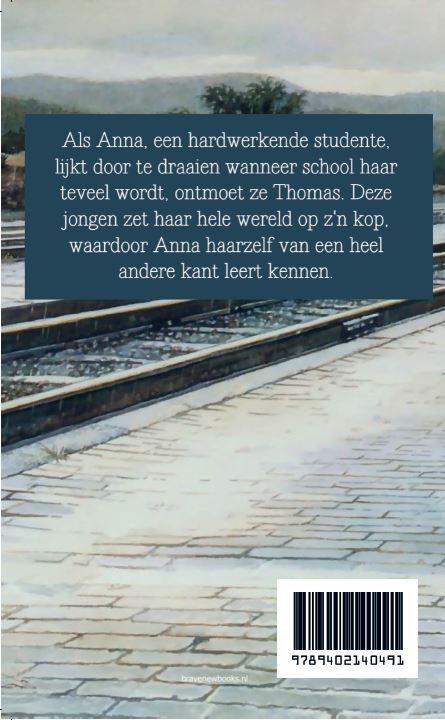 Achterkant van Petrichor