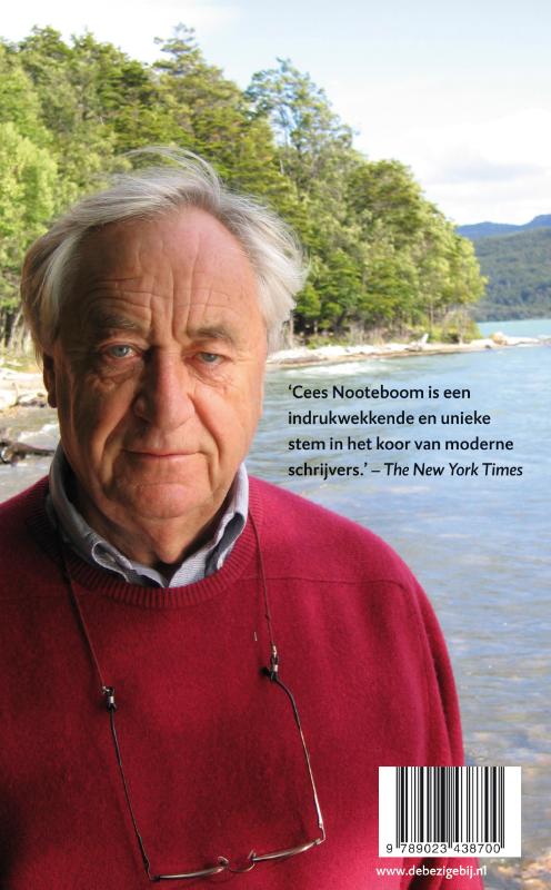 Achterkant van 's Nachts komen de vossen