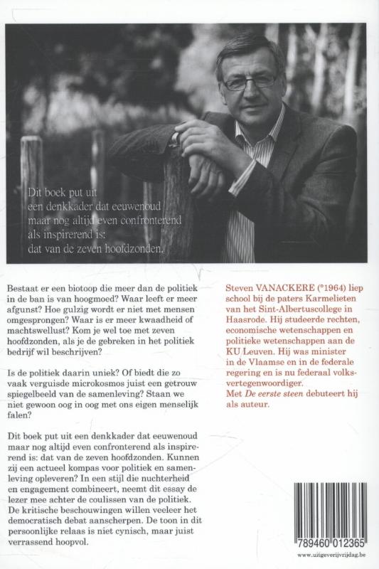 Achterkant van De eerste steen