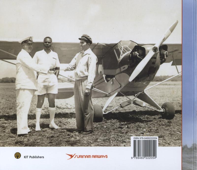 Achterkant van Flying on trusted wings