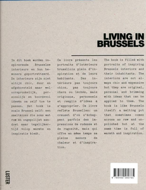 Achterkant van Living in Brussels