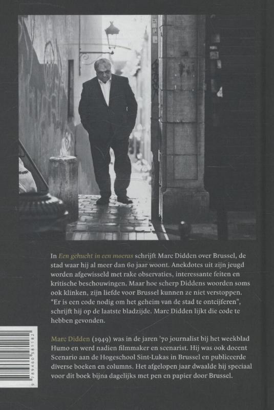 Achterkant van Een gehucht in een moeras