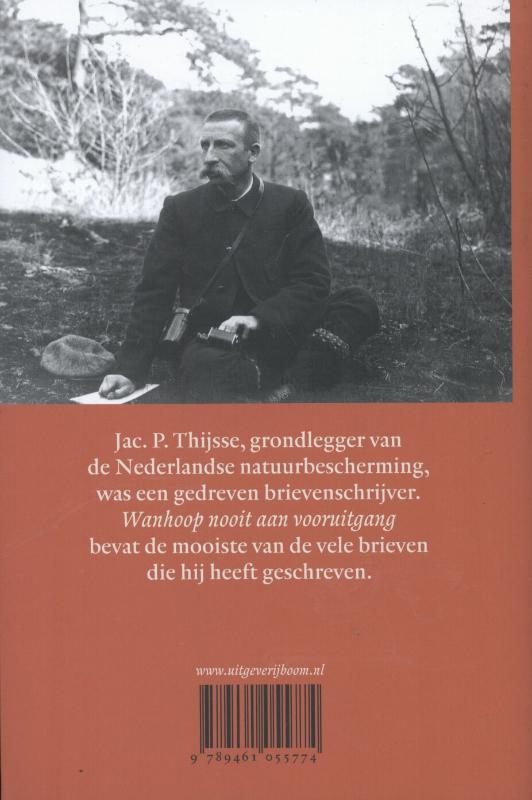 Achterkant van Wanhoop nooit aan vooruitgang