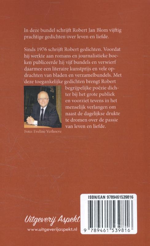 Achterkant van Een vrouw met alle namen