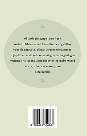 Achterkant van Hé kijk, daar vergist zich een wandelaar