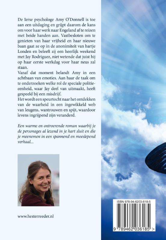 Achterkant van Amy