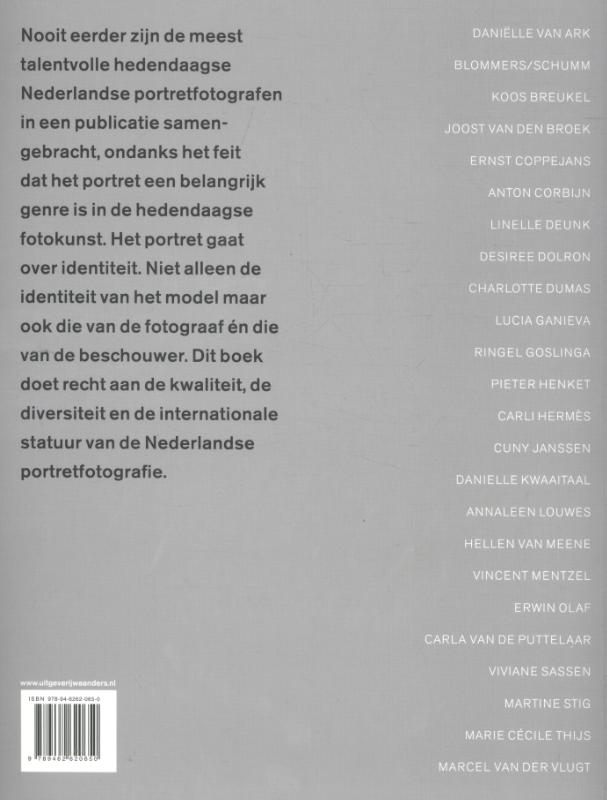 Achterkant van Dutch Identity