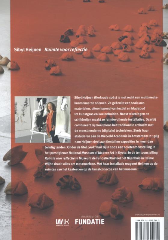 Achterkant van Sibyl Heijnen