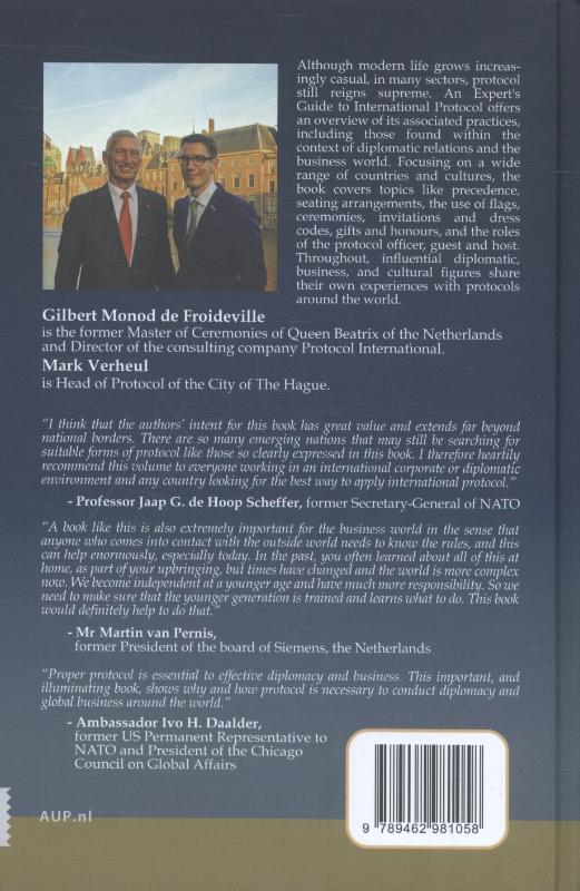 Achterkant van An expert's guide to international protocol