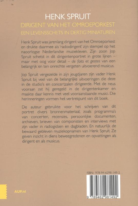 Achterkant van Henk Spruit, dirigent van het Omroeporkest