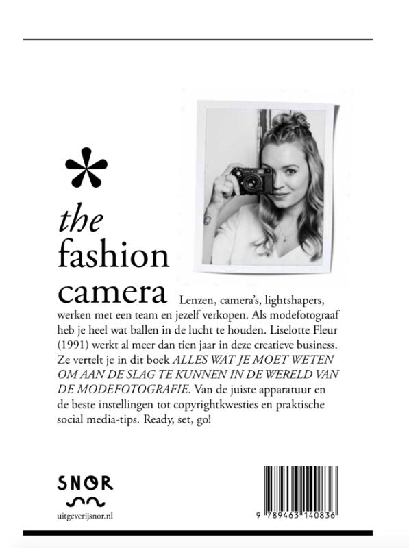Achterkant van The Fashion Camera
