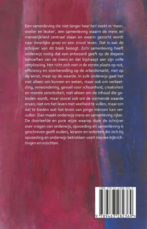 Achterkant van Onderwijs voor een rijkere wereld
