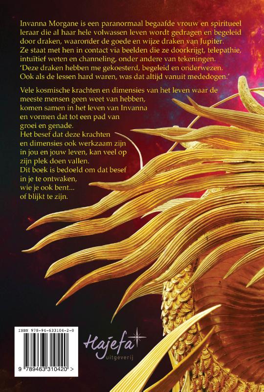 Achterkant van Drakenvrouw op Aarde