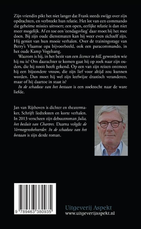 Achterkant van In de schaduw van het bestaan