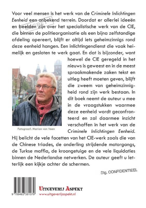 Achterkant van CIE 'Spin in het web' GLB