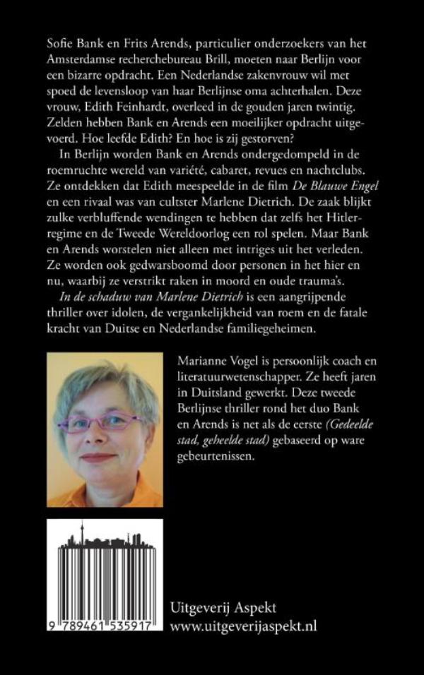 Achterkant van In de schaduw van Marlene Dietrich