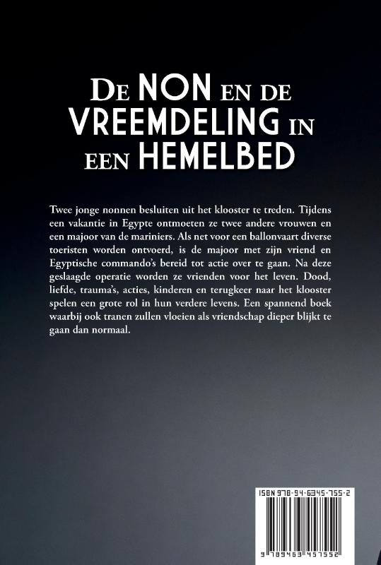 Achterkant van De non en de vreemdeling in een hemelbed