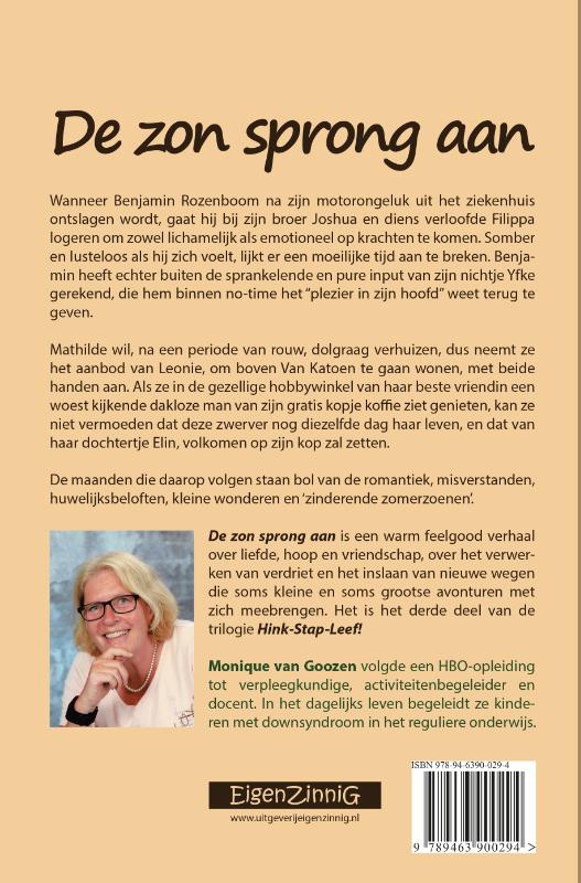 Achterkant van De zon sprong aan