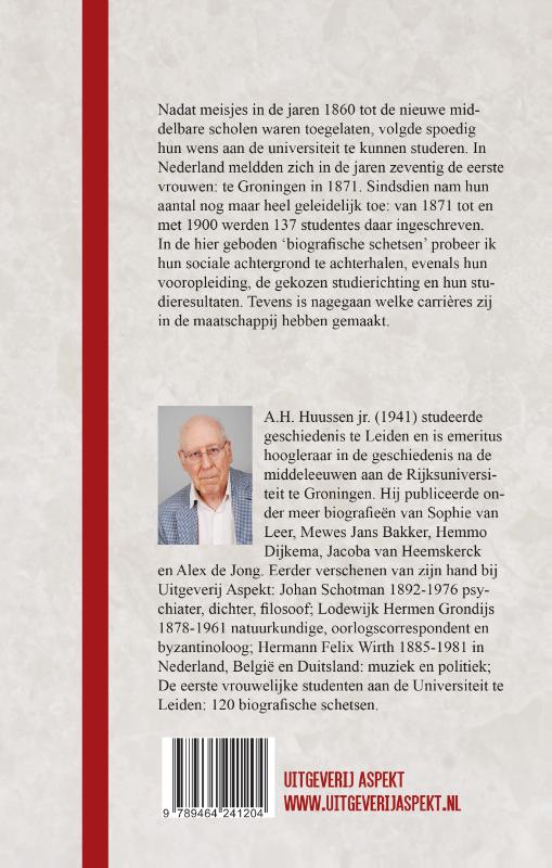 Achterkant van De eerste vrouwelijke studenten aan de universiteit te Groningen 1871 - 1900