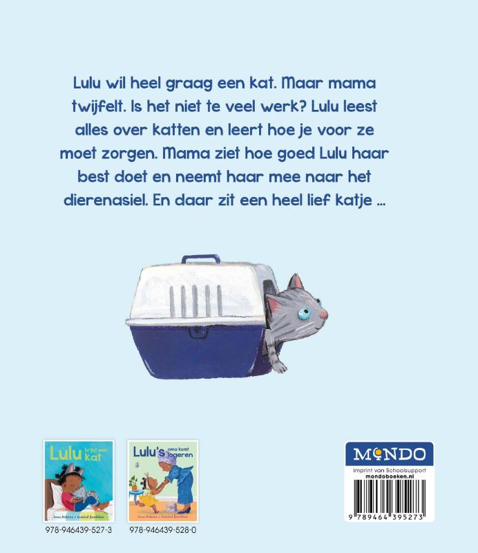 Achterkant van Lulu krijgt een kat