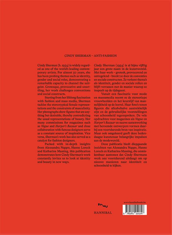 Achterkant van Cindy Sherman – Anti-Fashion