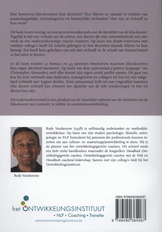 Achterkant van De hbo-docent en zijn identiteit