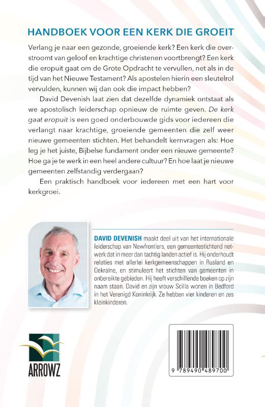 Achterkant van De kerk gaat eropuit